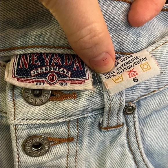 Vintage Nevada Light Wash Jean Shorts - Picture 2 of 5